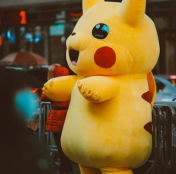 boneco do picachu